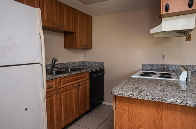 Building Photo - 642 Eldorado St