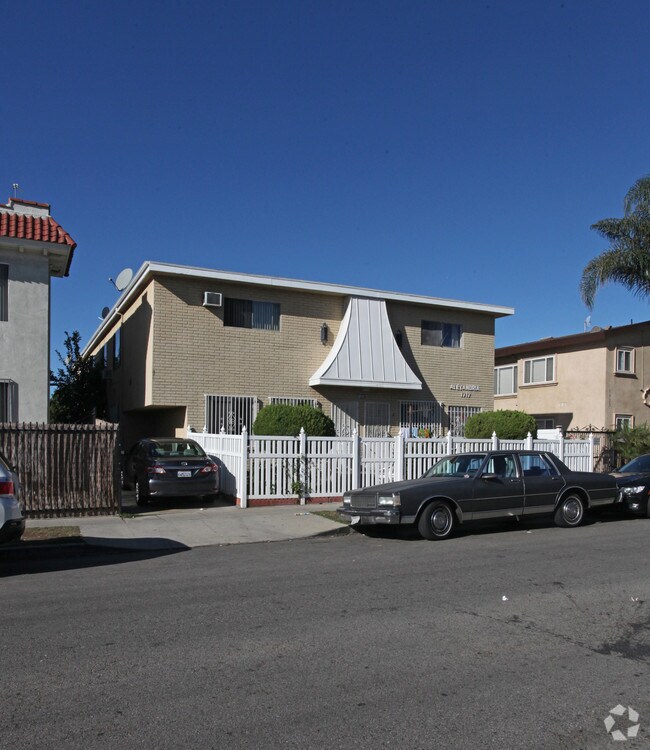 Building Photo - 1717 N Alexandria Ave