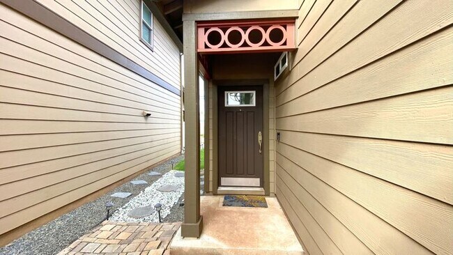 Building Photo - 91-1001-1001 Keaunui Dr