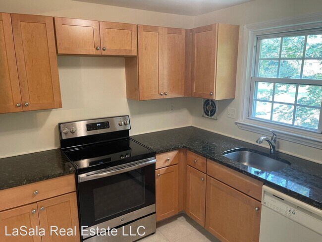 Building Photo - 1 br, 1 bath House - 9 Grandview Drive Uni...