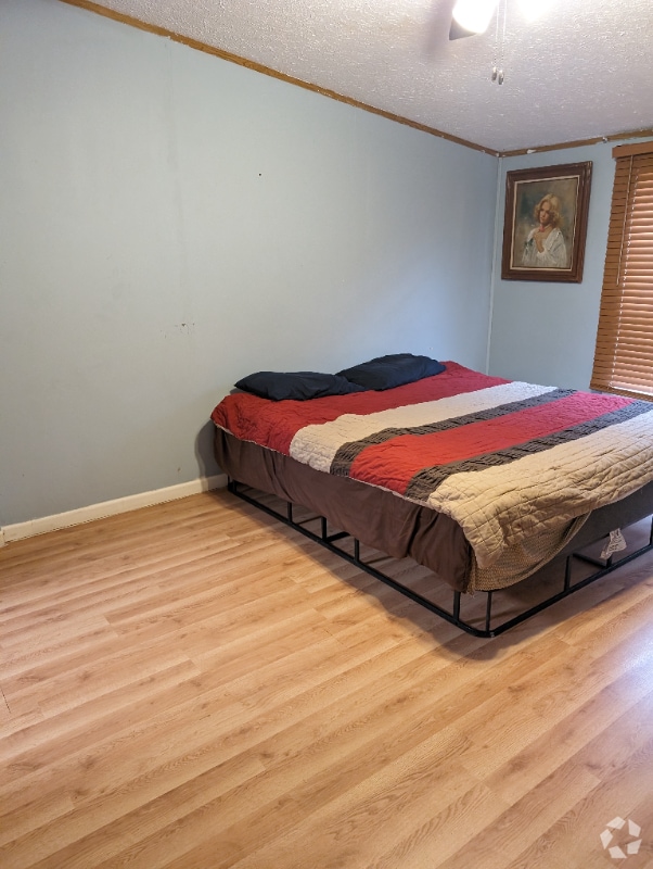 Building Photo - 944 Spring Ridge Dr
