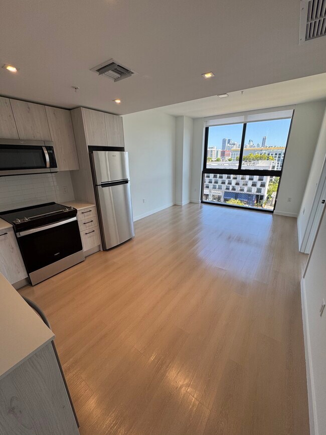 Foto del edificio - 85 NW 31st St