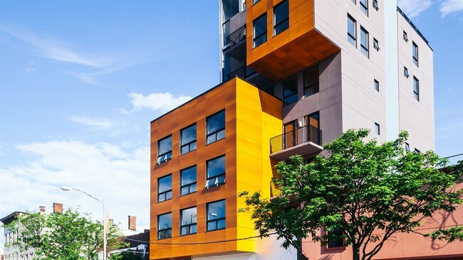 Building Photo - 1 br, 1 bath Apartment - 236 Stagg St Unit 7A