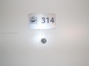 Building Photo - 6969 Collins Ave