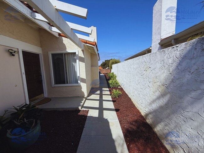 Building Photo - 2BD/1BA Single Story Home in Alta Mira 1!!