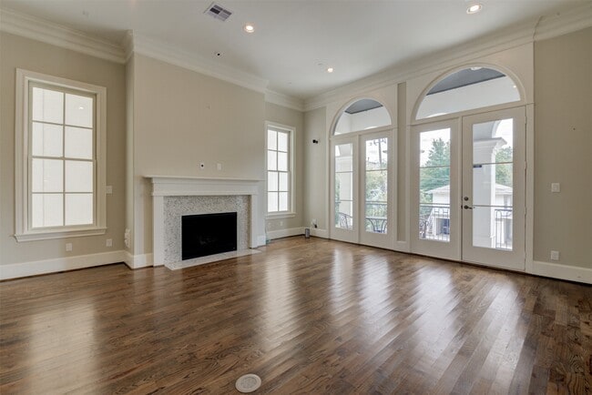 Building Photo - 6706 Morningside Dr