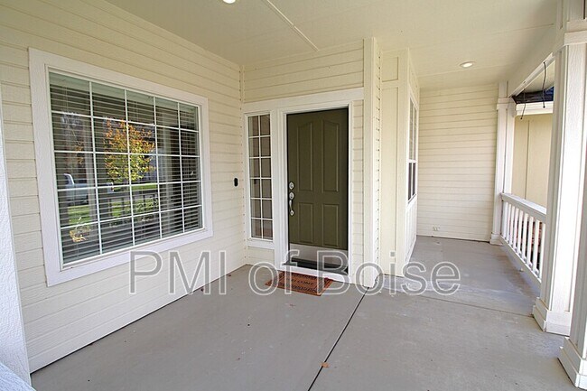 Foto del edificio - 1532 N Tadpole Ct