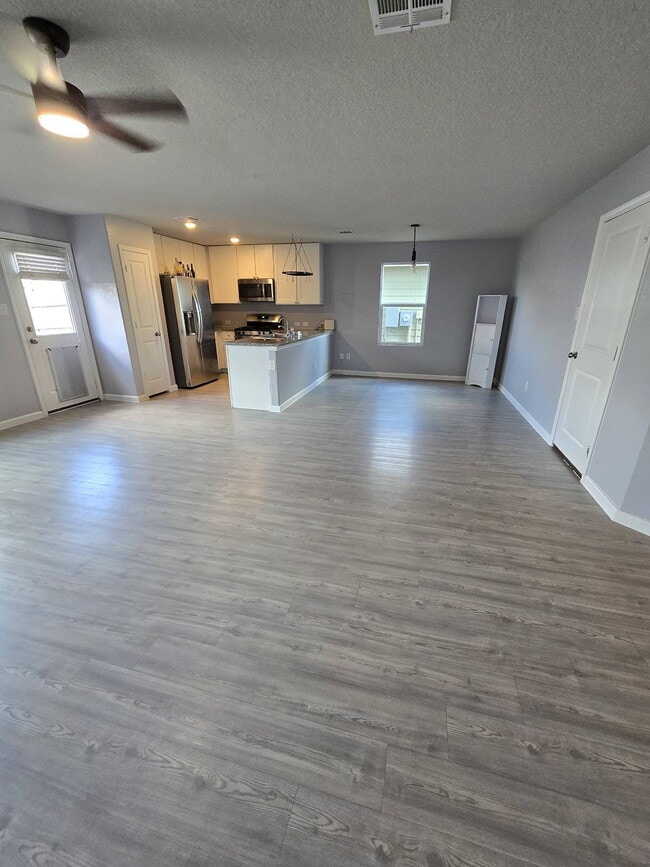 Building Photo - 10795 Giacconi Dr