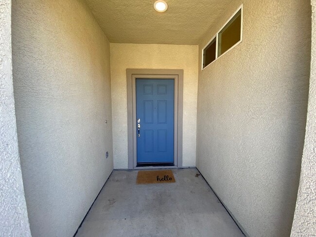 Building Photo - Charming 3 Bedroom 2 Bath Home in Elk Grov...