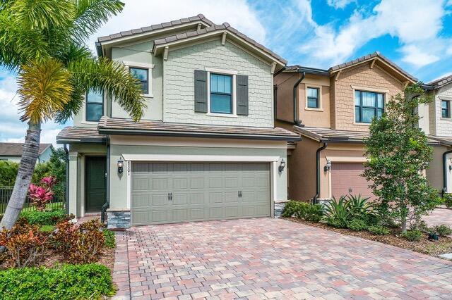 Foto del edificio - 8301 Catria Ln