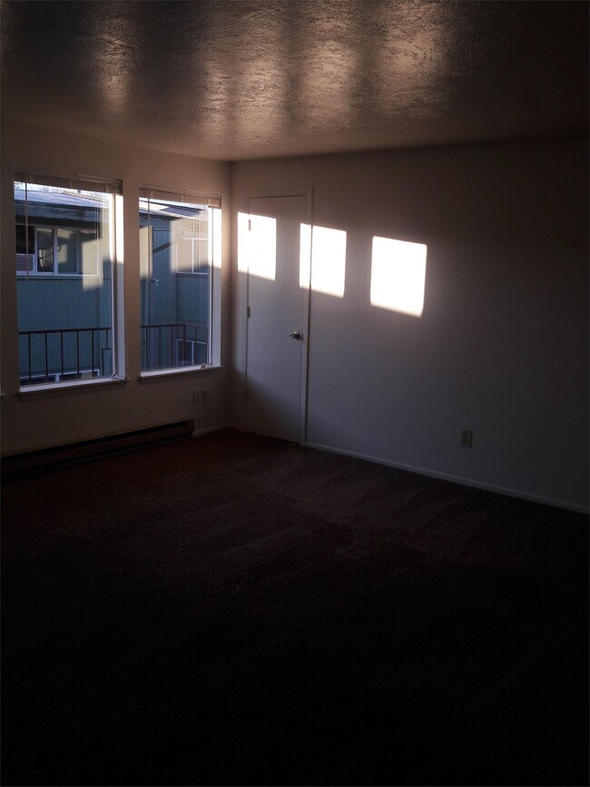 Foto del edificio - 708 Norman Ave NE