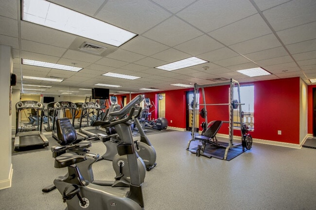 Building Photo - 2600 N Ocean Blvd