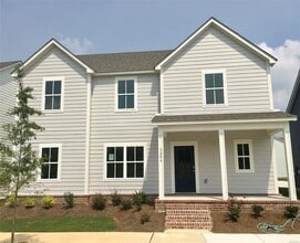 Building Photo - 5206 Pike Lp