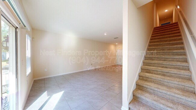 Foto del edificio - 373 Aralia Ln