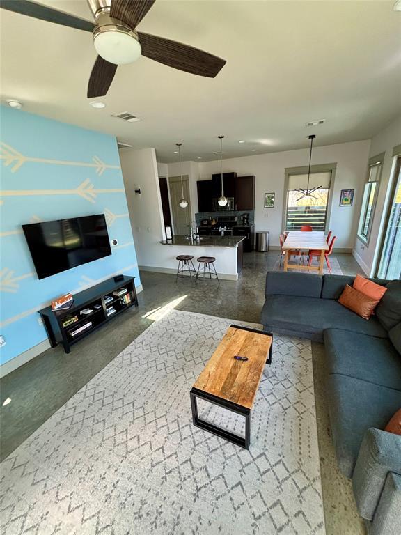 Foto del edificio - 1013 Lambie St