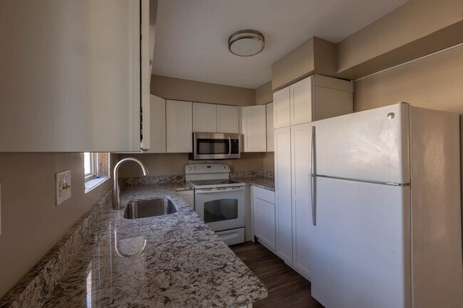 Building Photo - 2 br, 2 bath House - 622 Cambridge Station Rd