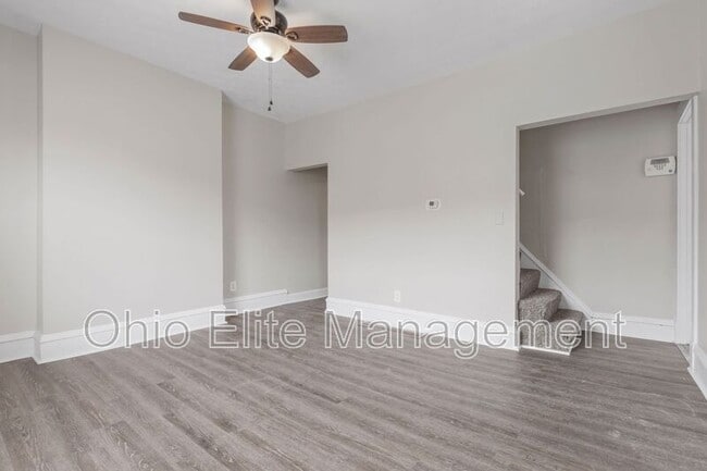 Building Photo - 829 Studer Ave