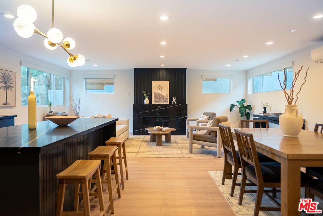 Foto principal - 2226 1/2 Aaron St