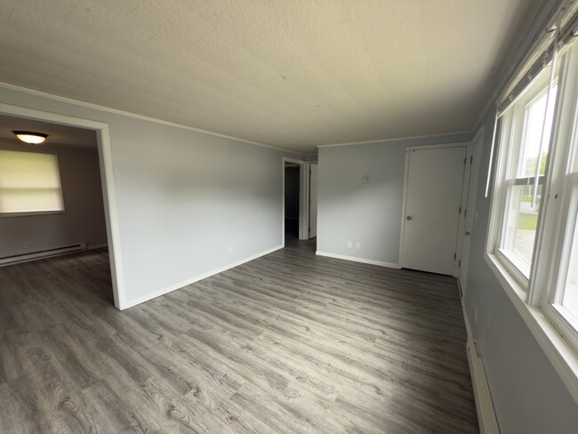 Building Photo - 432 Greensburg St