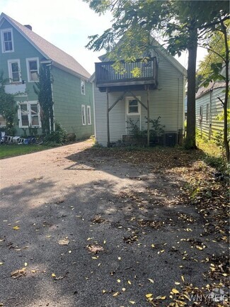 Building Photo - 157 Merrimac St