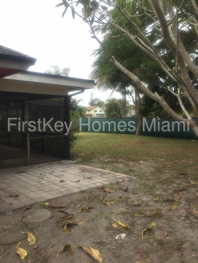Foto del edificio - 132 Santander Ct