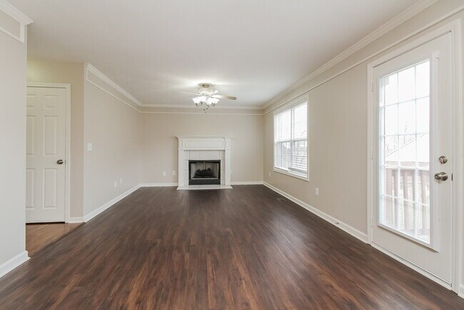 Foto del edificio - 3609 Bentfield Dr