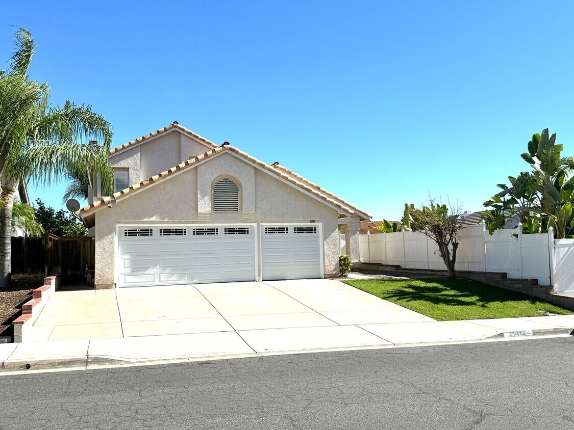 Foto principal - 40114 Palma Vista St