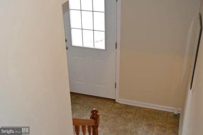 Building Photo - 19 Mudfort Dr