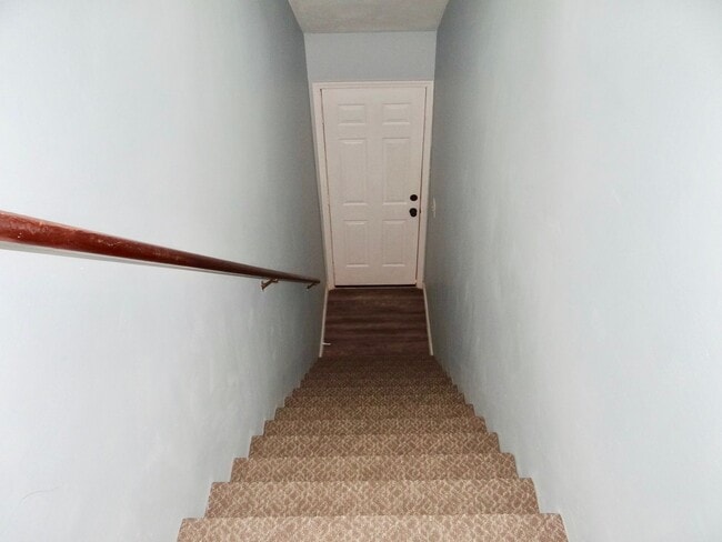 Building Photo - Spacious 2 bed/2 bath Deer Creek Villas-Su...