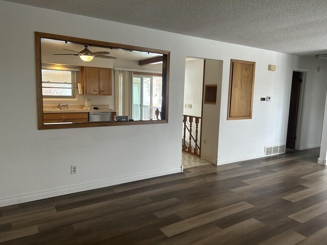 Building Photo - 1316 Miles Ave