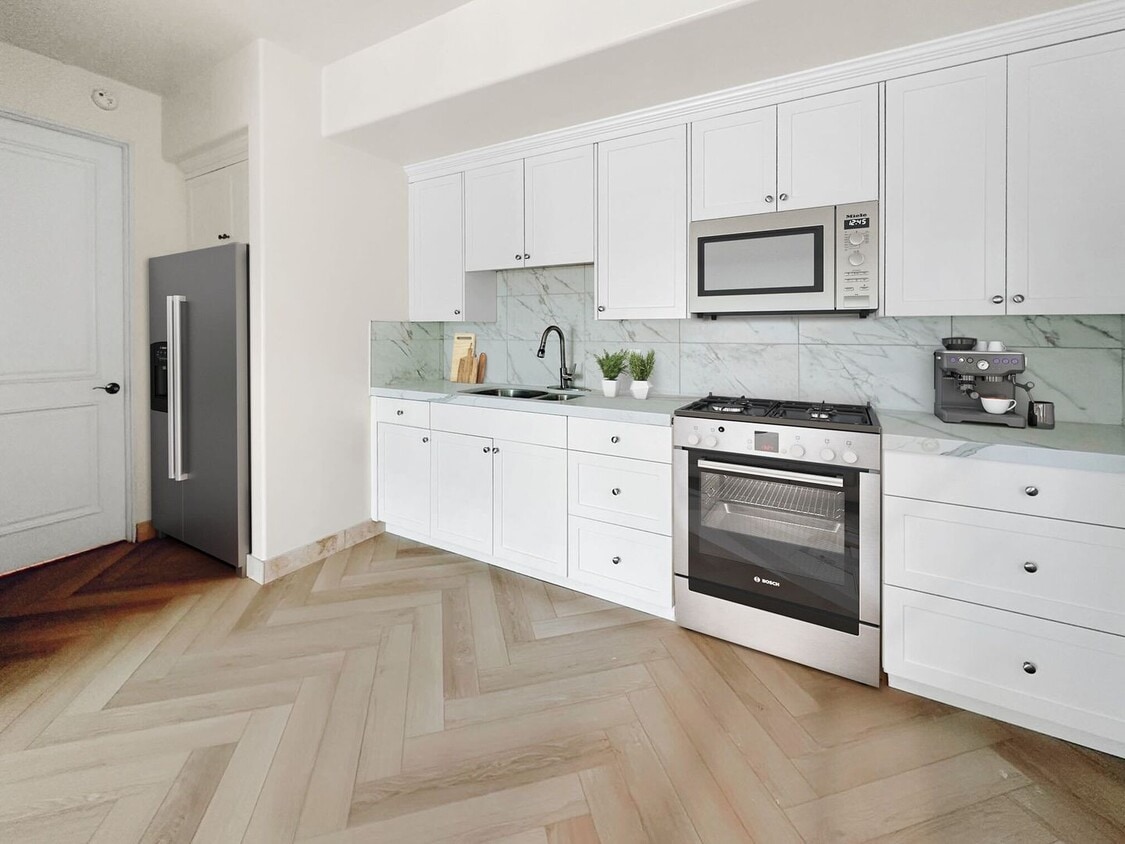 Primary Photo - Gorgeous Lower Level 1 Bed / 1 Bath on Vul...