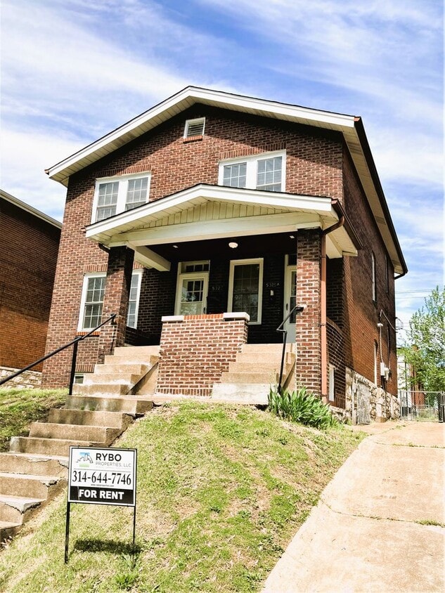 5025 Bancroft Ave Unit Bancroft 1, St. Louis, MO 63109 Room for Rent