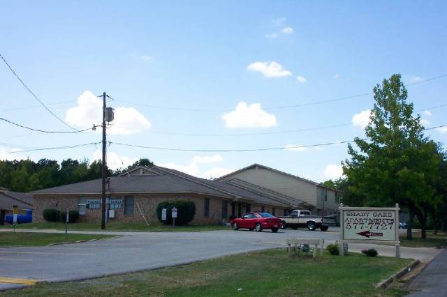 Building Photo - Shady Oaks Apartments