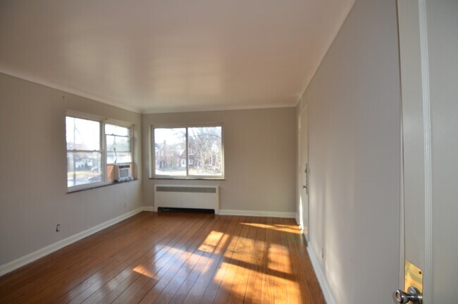 Foto del edificio - 7332 Reading Rd