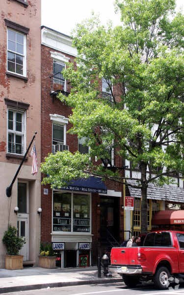 Building Photo - 529 Hudson Street
