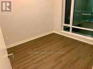 Photo du bâtiment - 40 Lagerfeld Dr