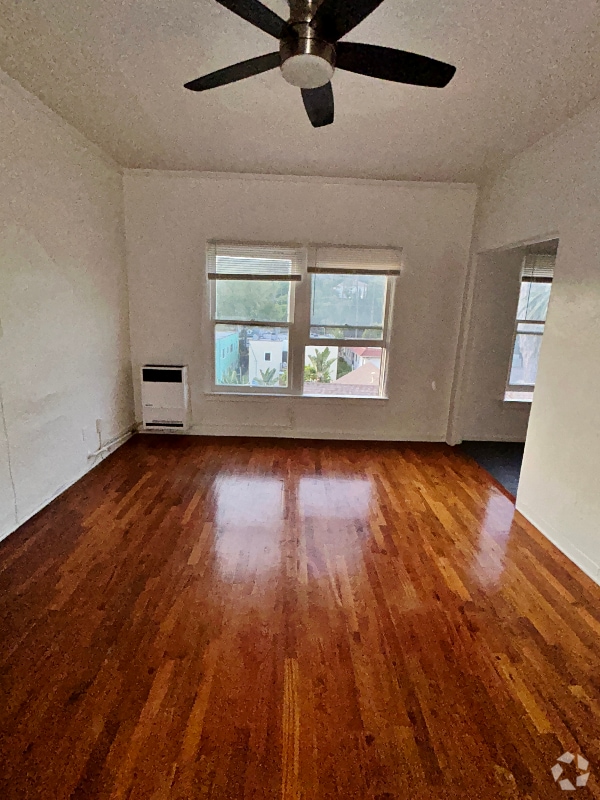 Building Photo - 1845 N Gramercy Pl