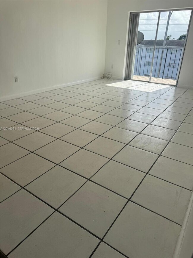Foto del edificio - 13725 NE 6th Ave
