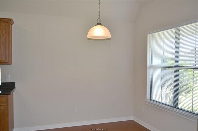 Foto del edificio - 217 Fieldstone Pl