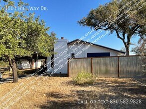 Building Photo - 1501 Hill Way Dr