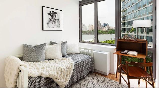 Foto principal - 2 bedroom in LONG ISLAND CITY NY 11109