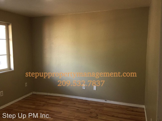 Building Photo - 1 br, 1 bath House - 424 Golden St