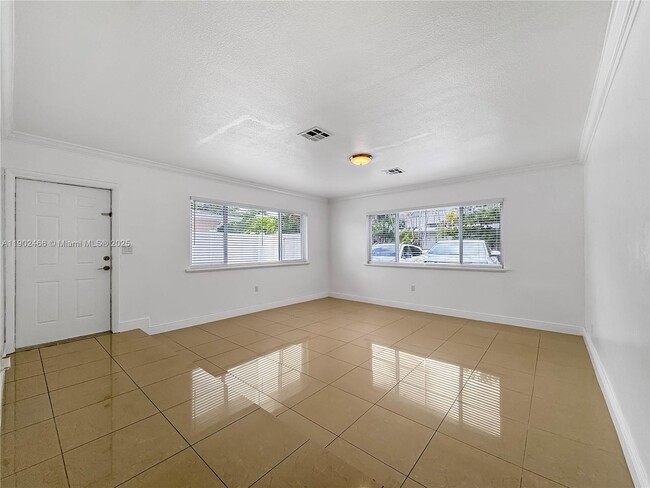 Foto del edificio - 508 SE 9th Ct