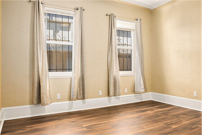 Foto del edificio - 3322 International Blvd