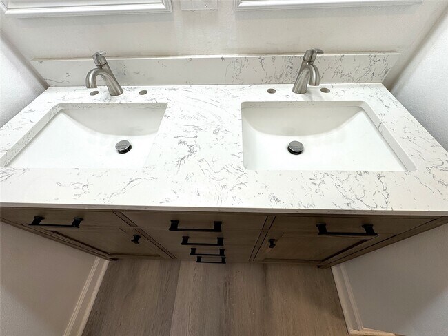 Foto del edificio - 609 N Nanticoke Ave