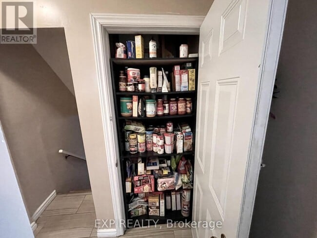 Building Photo - 350 Tampa Dr