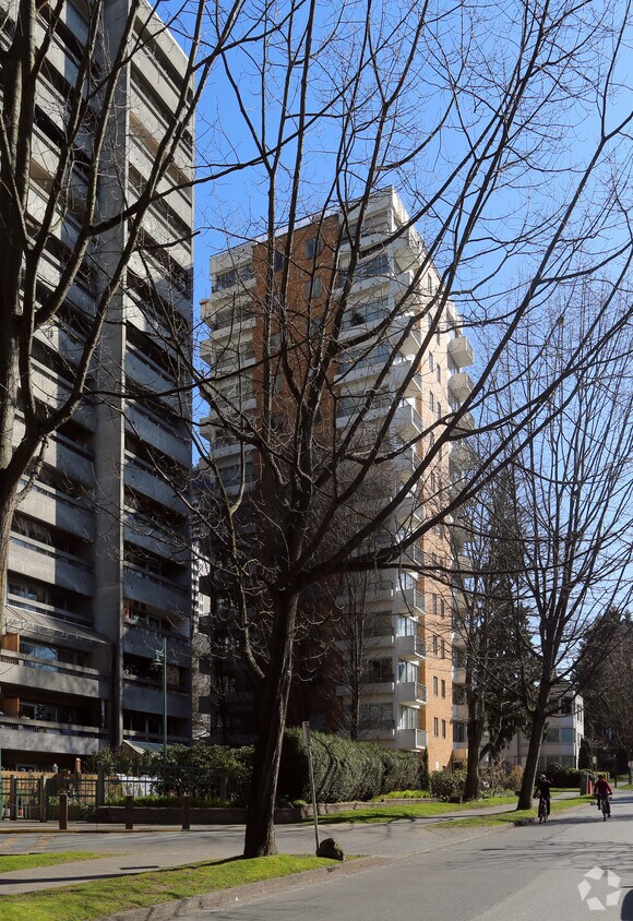 Photo du bâtiment - Starlite Manor Apartments