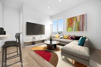 Building Photo - 379 Hawthorne St