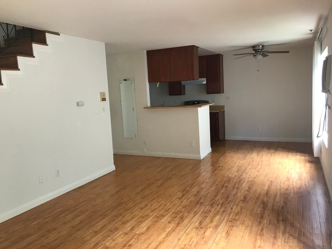 4826 Rosewood Ave Unit 3, Los Angeles, CA 90004 Apartments in Los