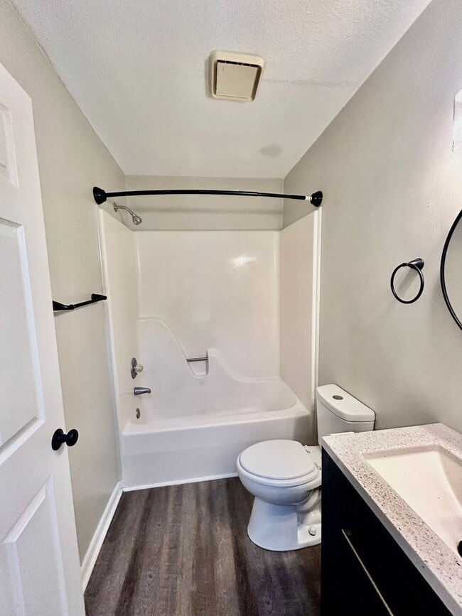 Interior Photo - 706 Roberta Drive